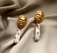 Jesus With Pearl dangle earring, Brass with 18k gold plated